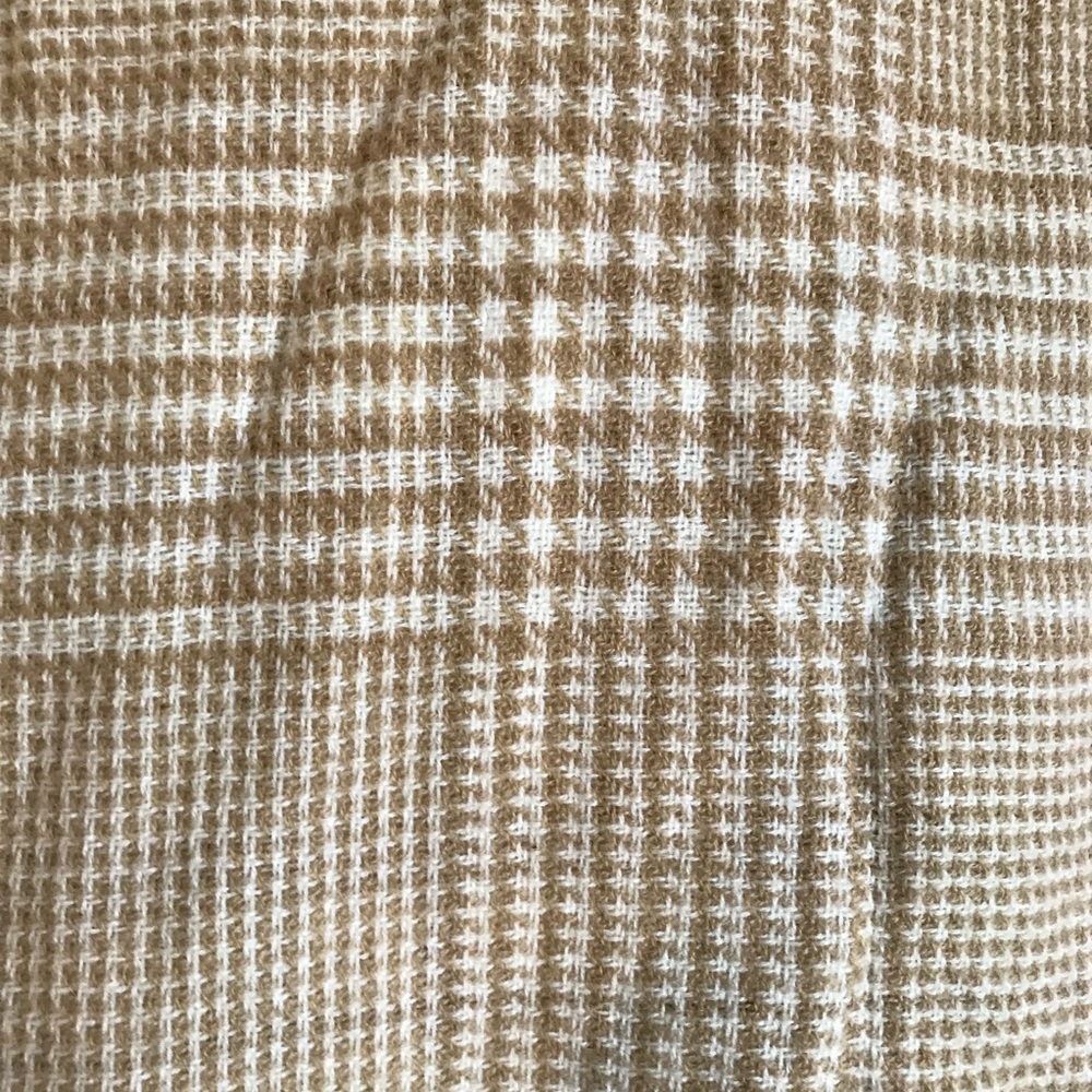 Two-Sided Beige Scarf - Picture 2 of 6